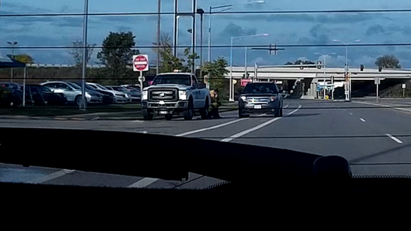 Illustration for article titled I was gonna let this go... (dashcam)